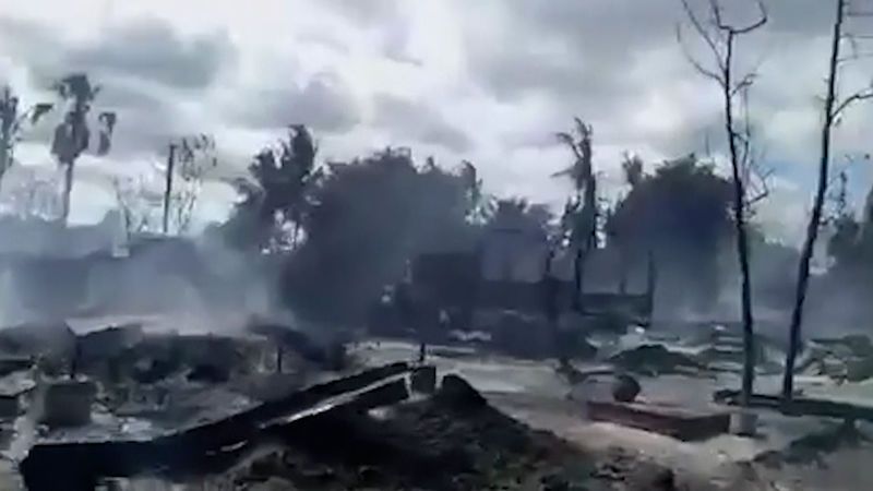 V Barmě vypálili celou vesnici, požár zřejmě založila armáda